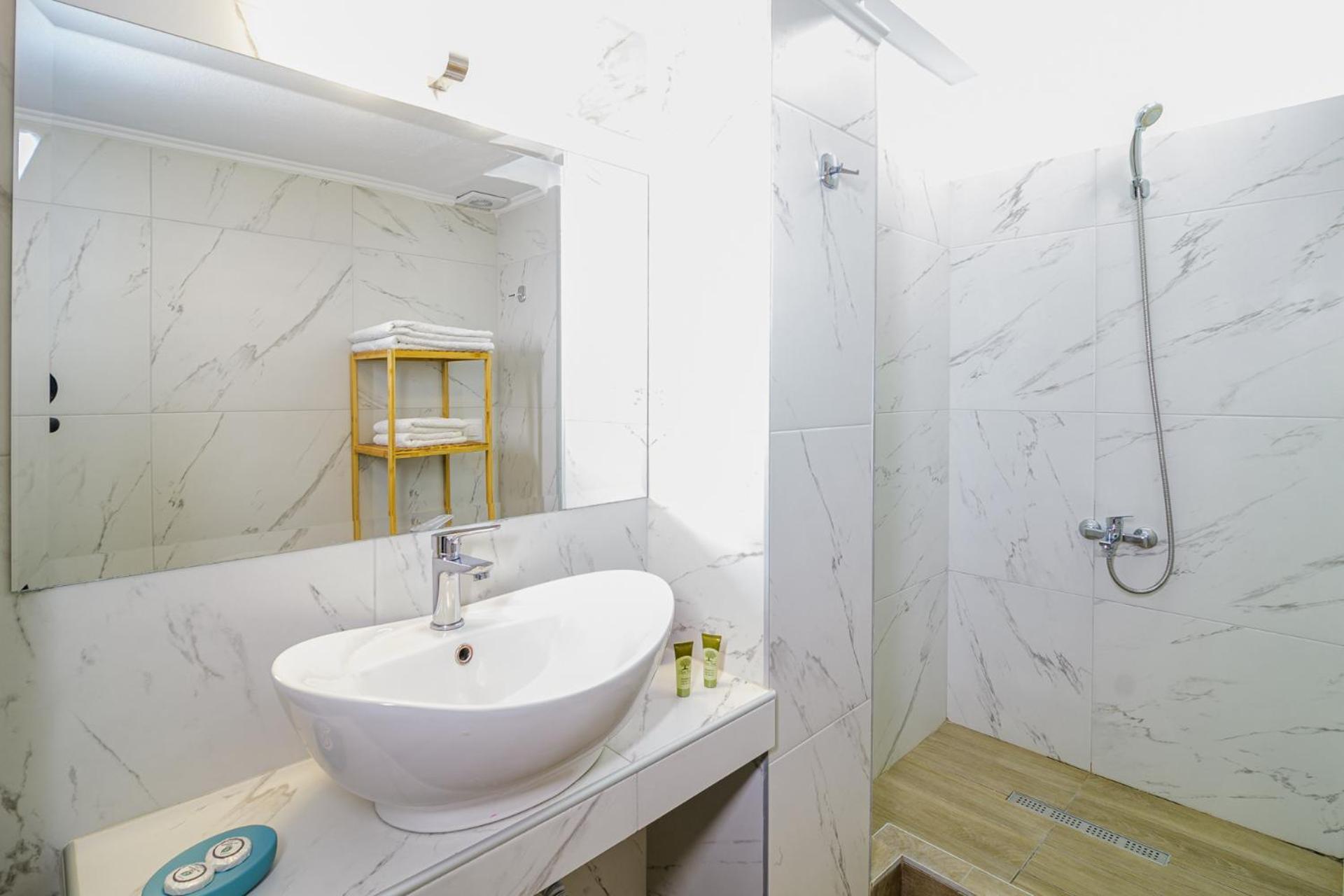 Eternal Suites Едеса Екстериор снимка